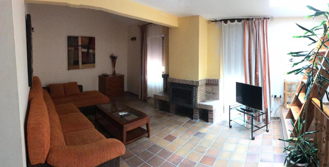 דירות Caces Casa Sierpes מראה חיצוני תמונה